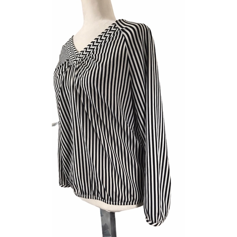 Chico”s Petite Black & White striped shirt Size 1